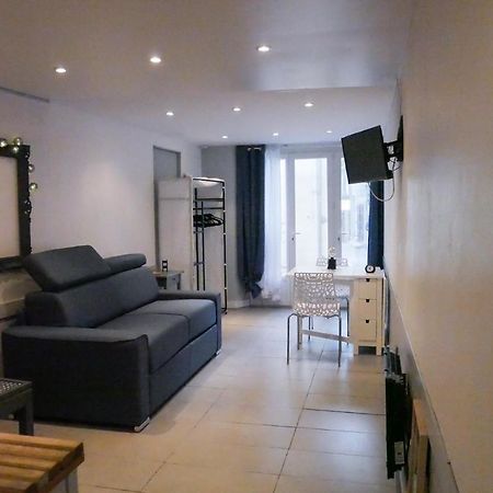 Appartement Le Studio à La Roquebrussanne Extérieur photo