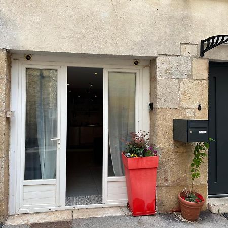 Appartement Le Studio à La Roquebrussanne Extérieur photo